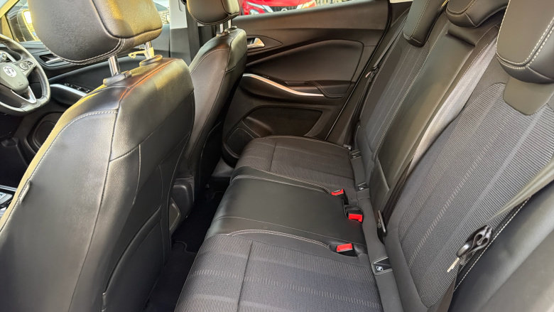 Vauxhall Grandland 1.2 Turbo Elite 5dr Auto Petrol Hatchback